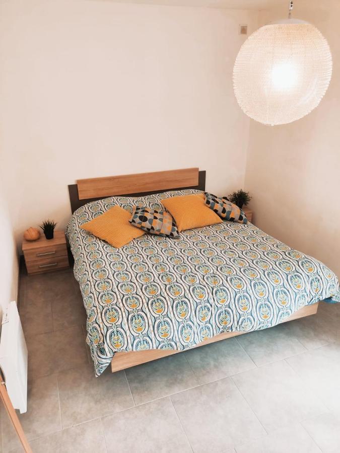Bas De Villa. Cote D'Azur, A 20 Kms De Nice Contes  Екстериор снимка